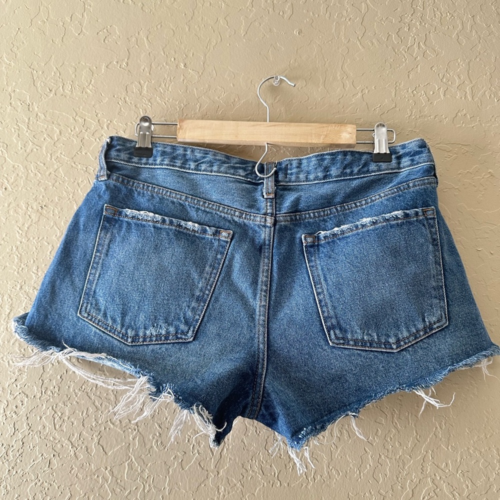 Abercrombie & Fitch Low Rise Distressed Denim Women's Curvy Shorts Size 30/10 - Picture 5 of 11